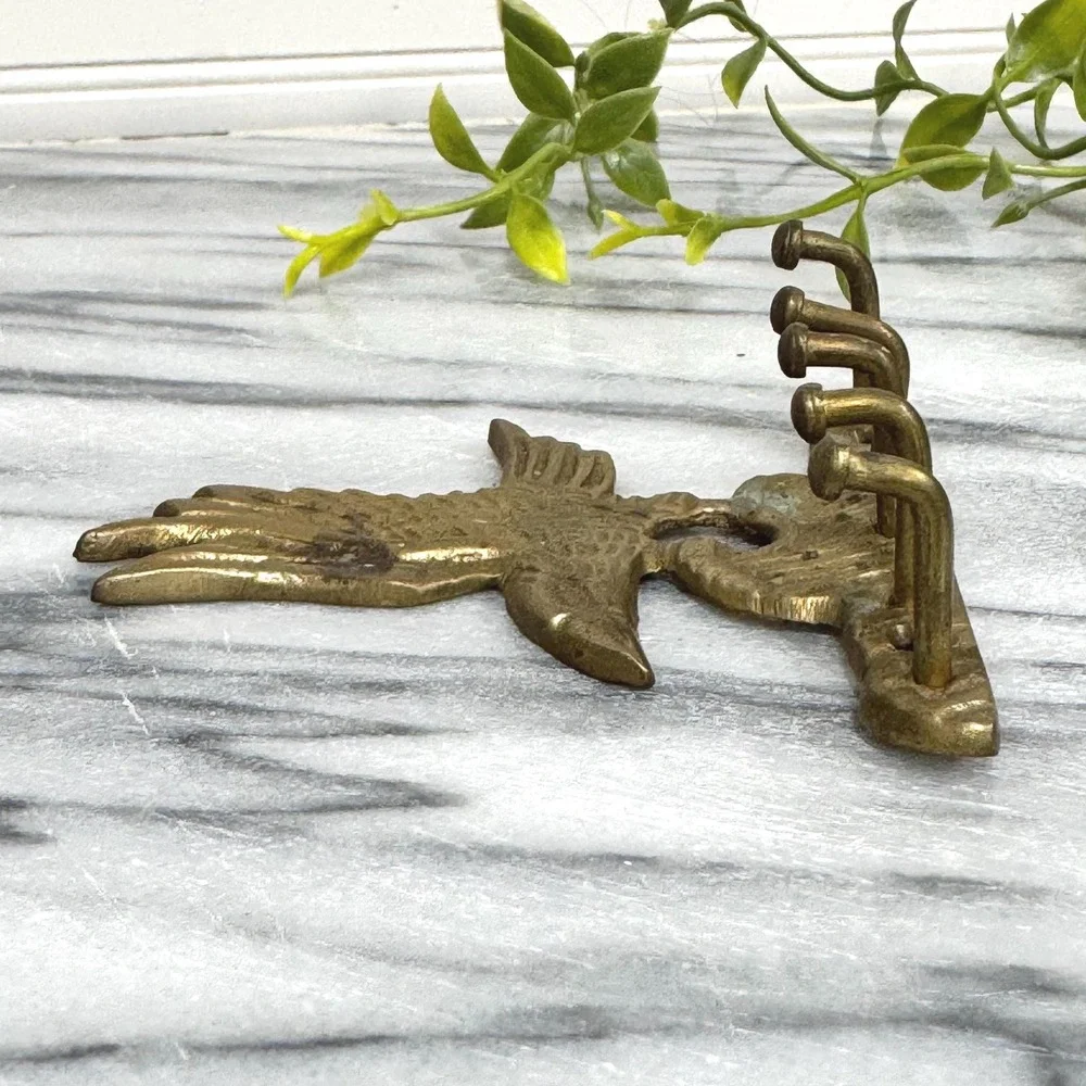 Vintage Brass Eagle Key Rack: Patriotic Wall Hooks